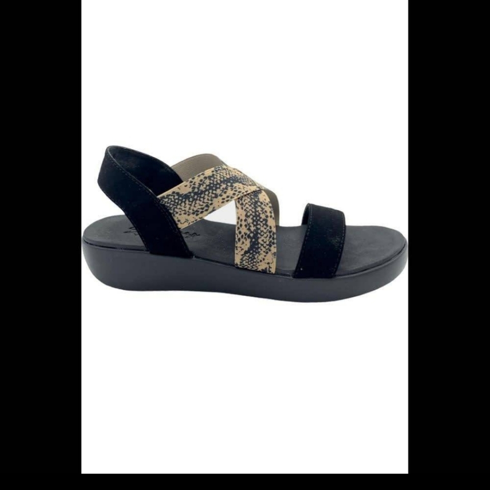 NWT! Skechers Sandals